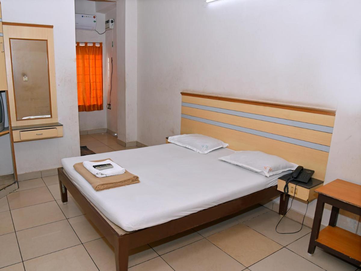 Hotel Aditya Pondicherry Exterior foto