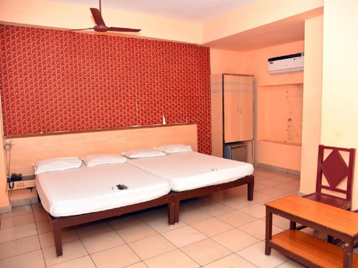 Hotel Aditya Pondicherry Exterior foto
